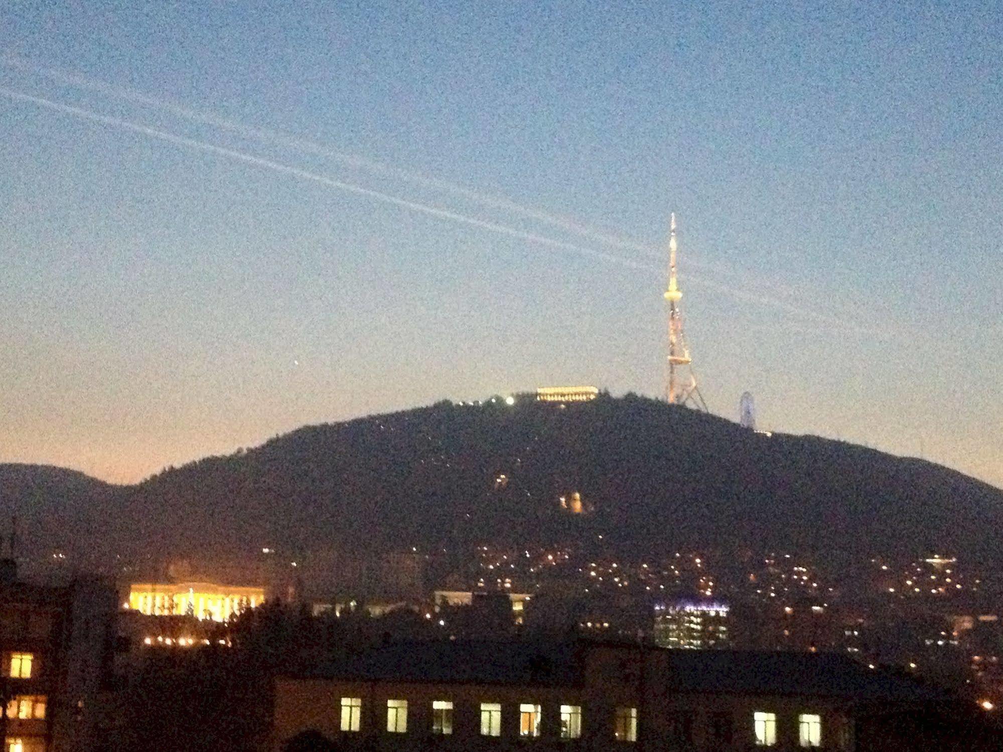Hotel Corner Tbilisi Exterior photo